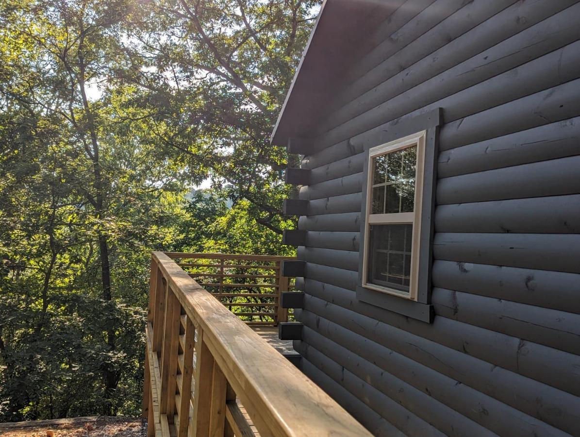 Appartamento Cabin #6 With Hot Tub Deck And Sunset View At Loblolly Pines Eureka Springs Esterno foto