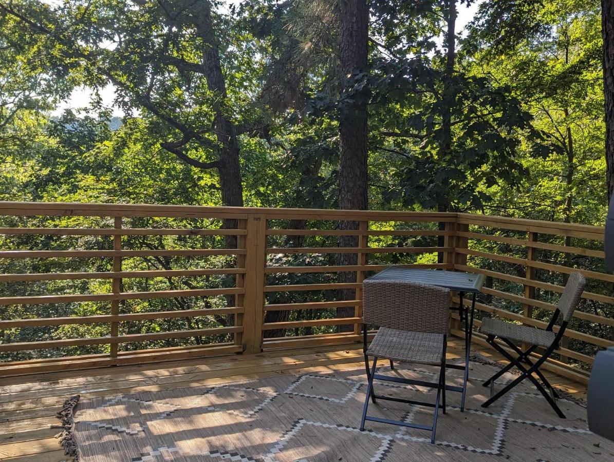 Appartamento Cabin #6 With Hot Tub Deck And Sunset View At Loblolly Pines Eureka Springs Esterno foto