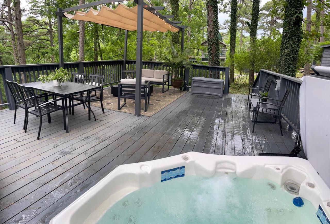 Appartamento Cabin #6 With Hot Tub Deck And Sunset View At Loblolly Pines Eureka Springs Esterno foto